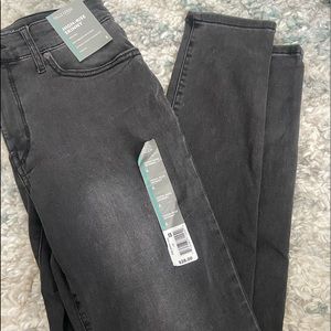 Black high rise jeans